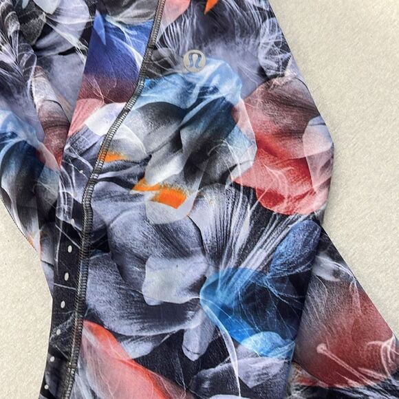 Lululemon leggings  - Picture 5 of 8